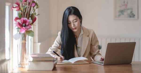 智能眼镜有几种_智能眼镜有什么功能图片